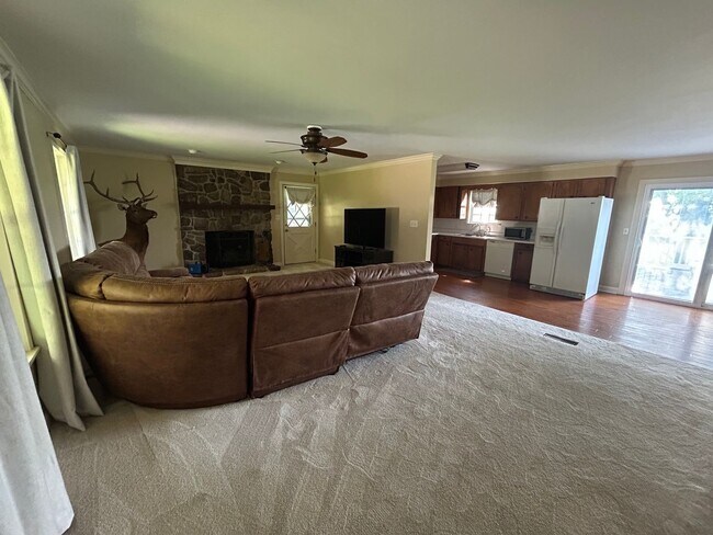 Building Photo - 357 Kenny Haynes Rd