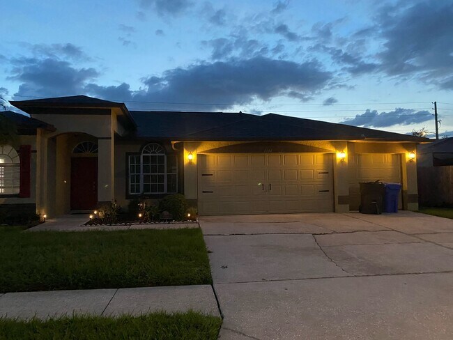 Building Photo - 1341 Flaxwood Ave