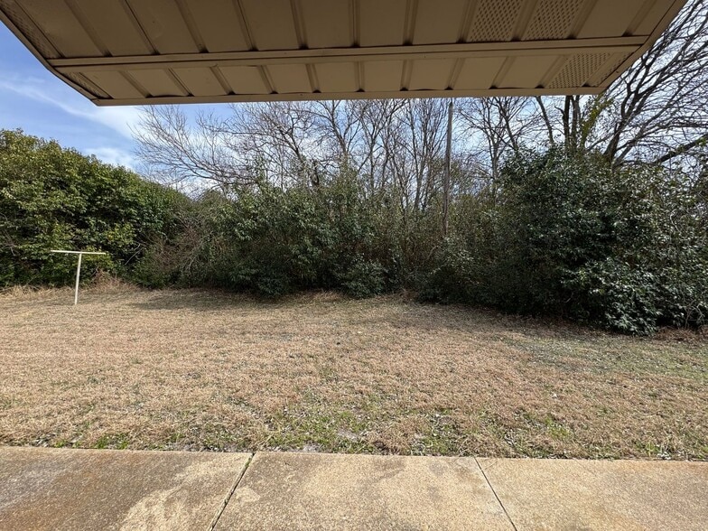 Building Photo - 715 N 20th St