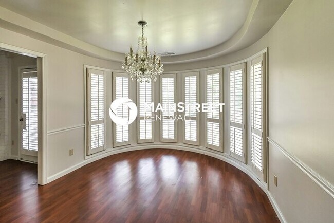Building Photo - 3 Bedroom Pet-Friendly Home in MEMPHIS, TN with Main Street Renewal