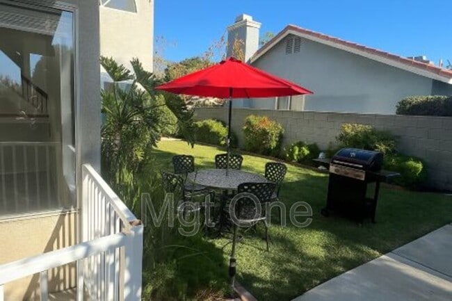 Building Photo - 10651 Concannon St