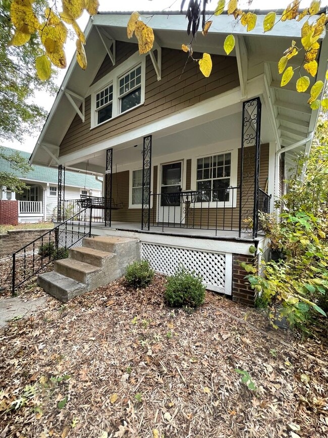 Building Photo - 4545 Fairmount Ave
