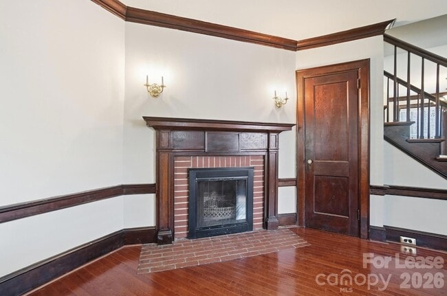 Building Photo - 2120 Kirkwood Ave