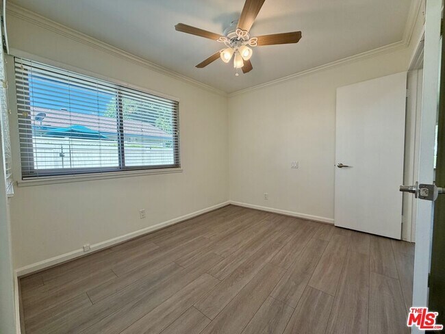 Building Photo - 1676 Orinda Ct