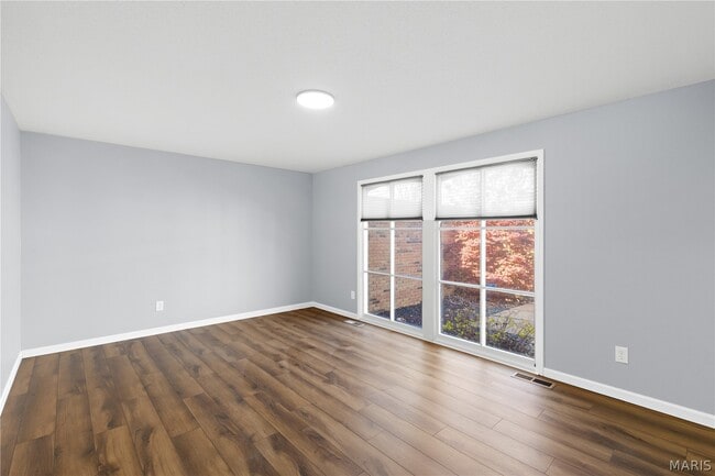 Building Photo - 606 Rue Montand Dr