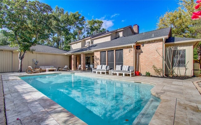 Building Photo - 15835 N Barkers Landing Rd