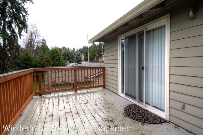 Building Photo - 4 br, 2 bath House - 2427 138th Ave SE