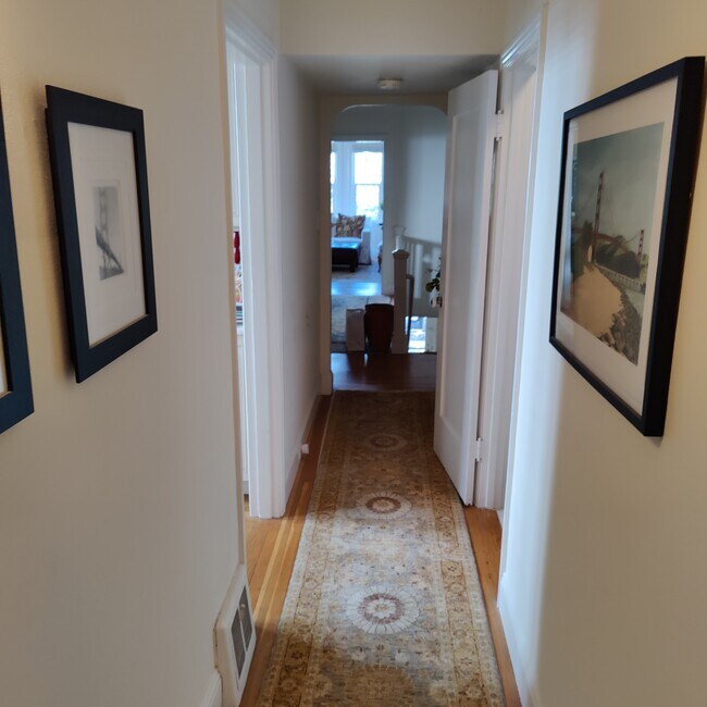 Hall to bdrms - 35 Cervantes Blvd