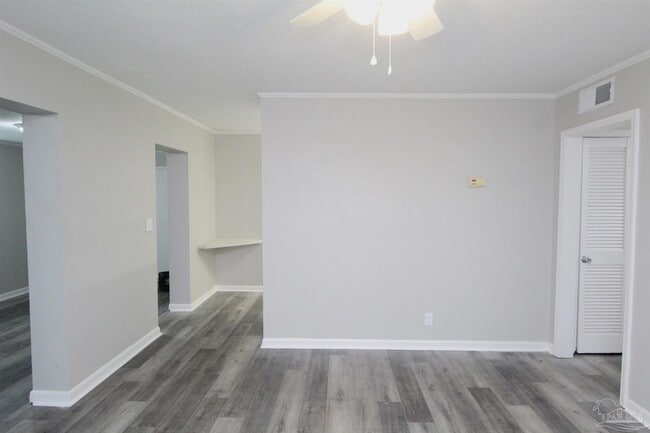 Building Photo - 6861 Melanie Dr