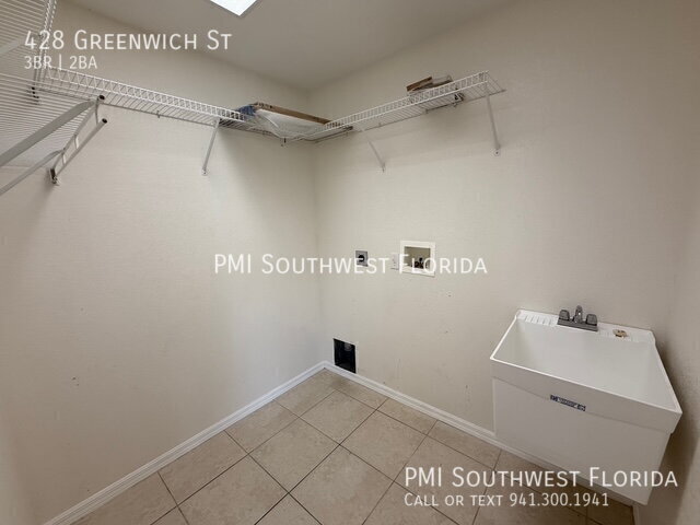 Building Photo - 428 Greenwich Ave NW