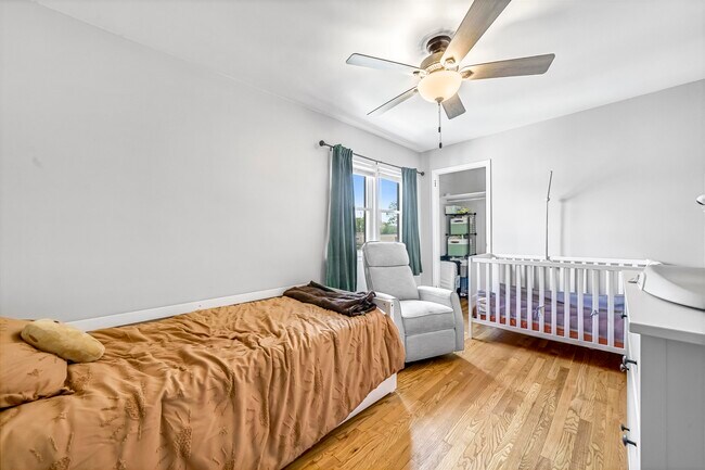 Building Photo - 12 Pavonia Ct