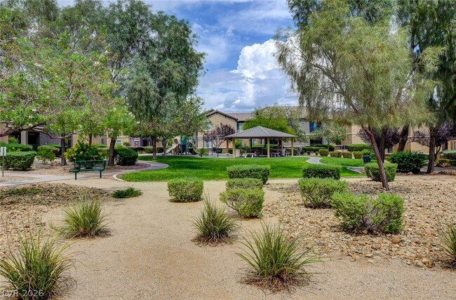 Building Photo - 6868 Sky Pointe Dr