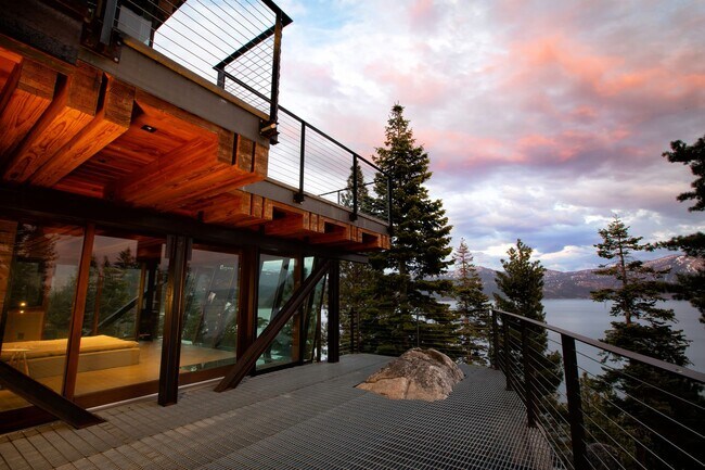 Building Photo - Architectural gem