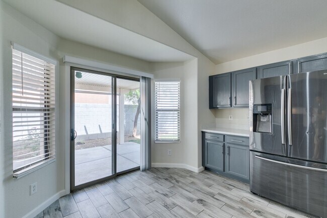Building Photo - Beautiful 3 bedroom home near South Summerlin!