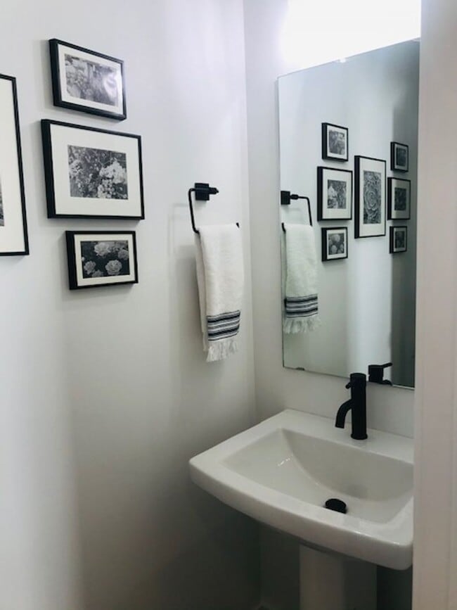 Building Photo - Beautiful new construction townhouse with quartz countertops and 2 car garage