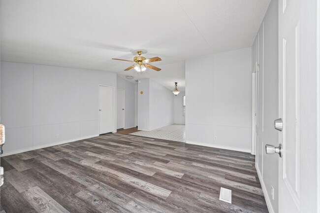 Building Photo - 16331 Texas Star Ct