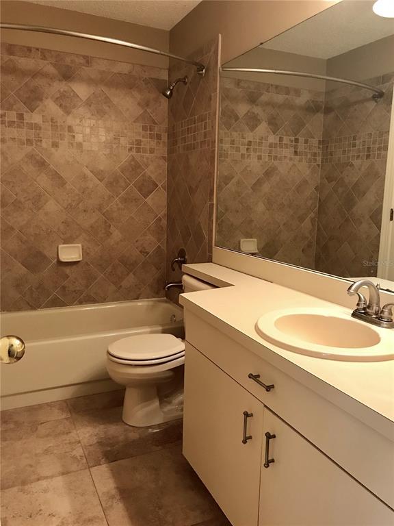 Building Photo - 5131 Sterling Manor Dr