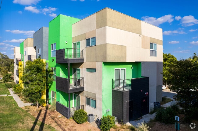 Building Photo - Green Spring Apartments