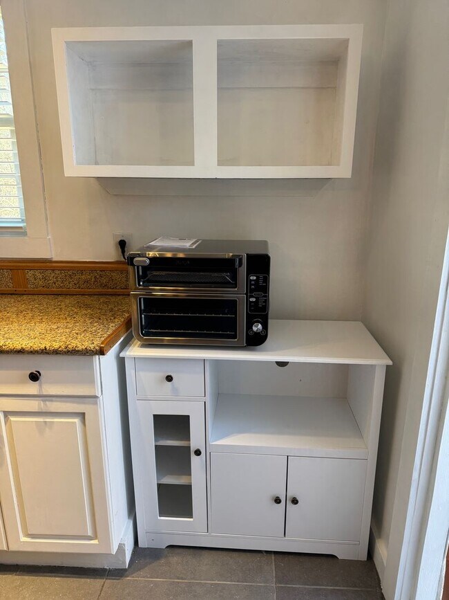 Building Photo - East AVL - Studio Apartment, Large Deck, Winter Views!