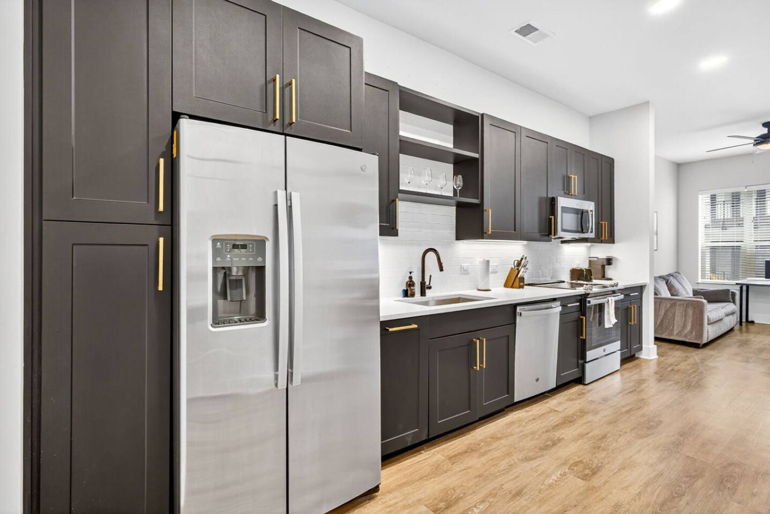 Building Photo - 1001 N Himes Ave