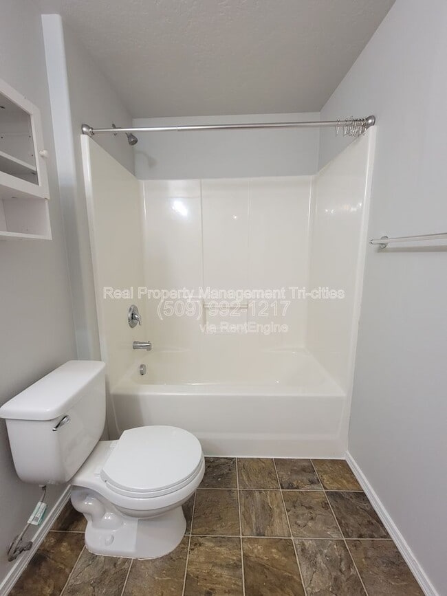 Building Photo - 6206 Maryhill Ln