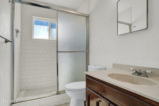 Building Photo - 536 Ben Swain Dr