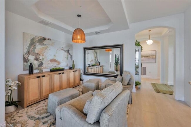 Building Photo - 16570 Ridgeview Cir