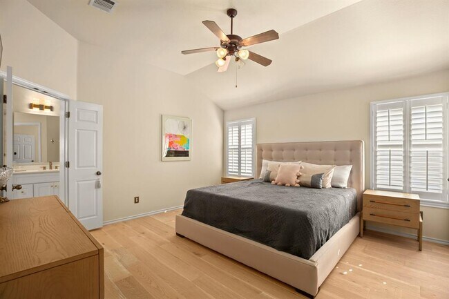 Building Photo - 38 White Magnolia Cir