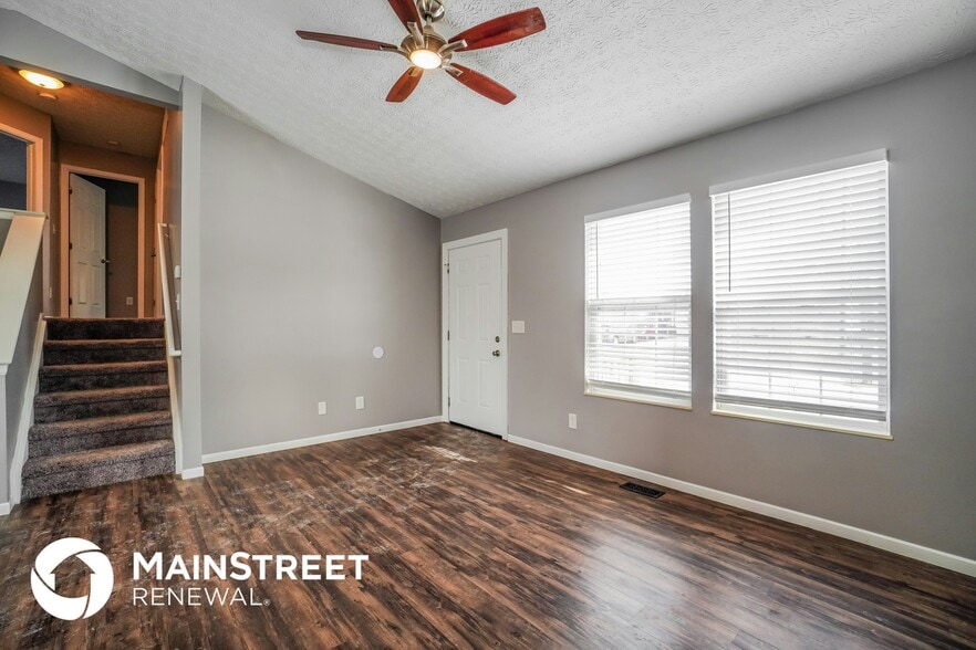 Building Photo - 4551 Sandridge St