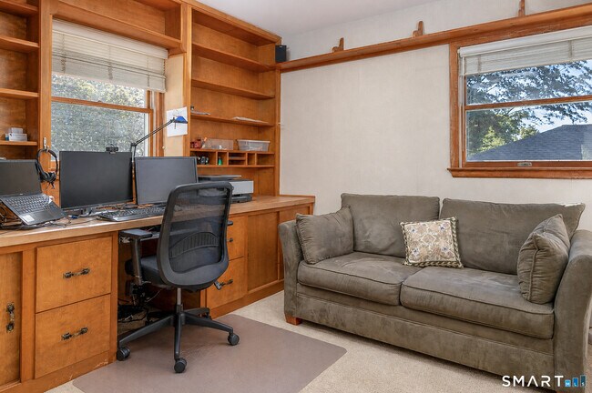 Building Photo - 339 CT-39