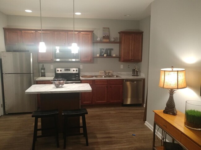 Building Photo - 101 Spring Meadow Path