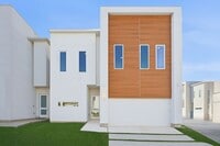 Building Photo - 5519 Paraiso Pl