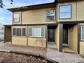 Building Photo - 2202 NE 201st Ave