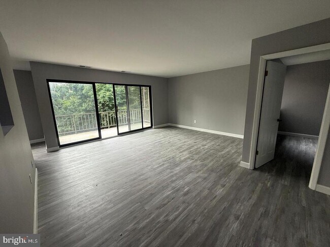 Building Photo - 6029 Majors Ln