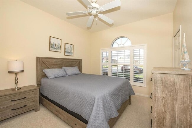 Building Photo - 5123 51st Ln W