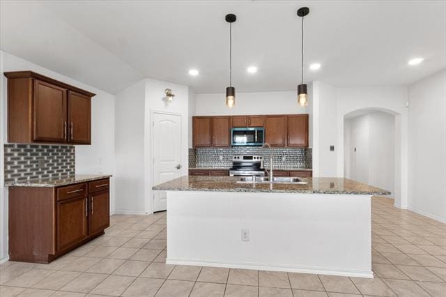 Building Photo - 803 Quartz Trl