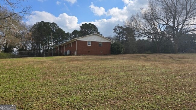 Building Photo - 1151 Stark Rd