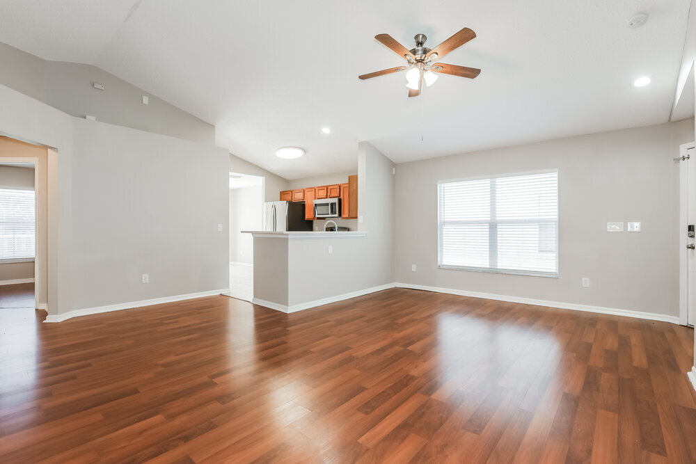 Building Photo - 6646 Summer Cove Dr