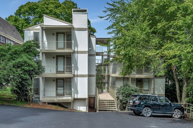 Interior Photo - Caribou Apartments