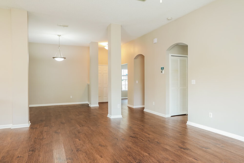 Building Photo - 609 Kilwinning Ln