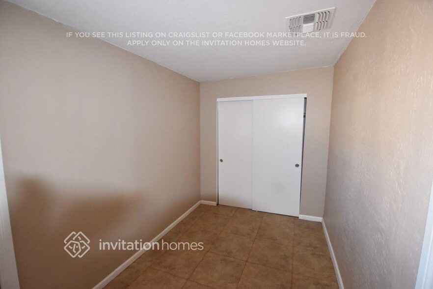 Building Photo - 4037 N 88th Ln