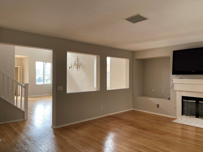 Building Photo - 1521 Starlight Dr