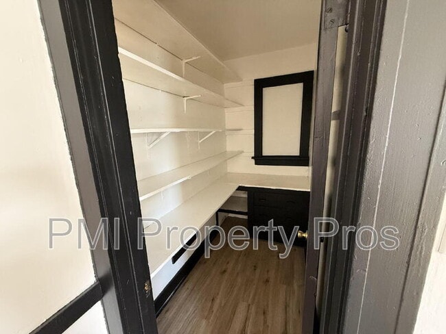 Building Photo - 2940 N Teutonia Ave