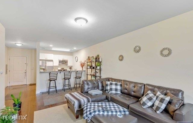 Building Photo - 1 br, 1.5 bath Condo - 90 Clinton Ave