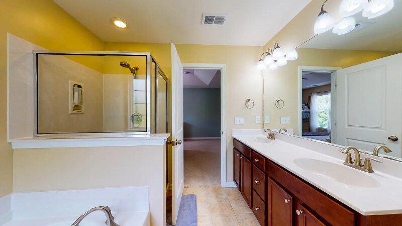 Building Photo - 106 Blackwater Way