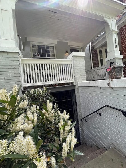 Building Photo - 1218 Euclid St NW