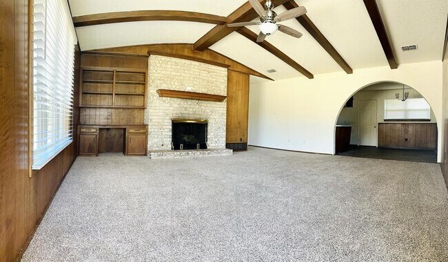 Building Photo - 4424 75th Dr