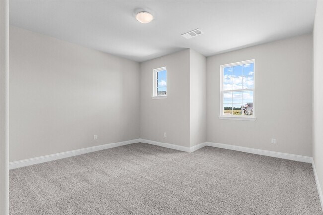 Building Photo - 401 Parrino pkwy