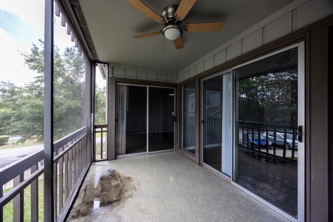 Building Photo - 6519 W Newberry Rd