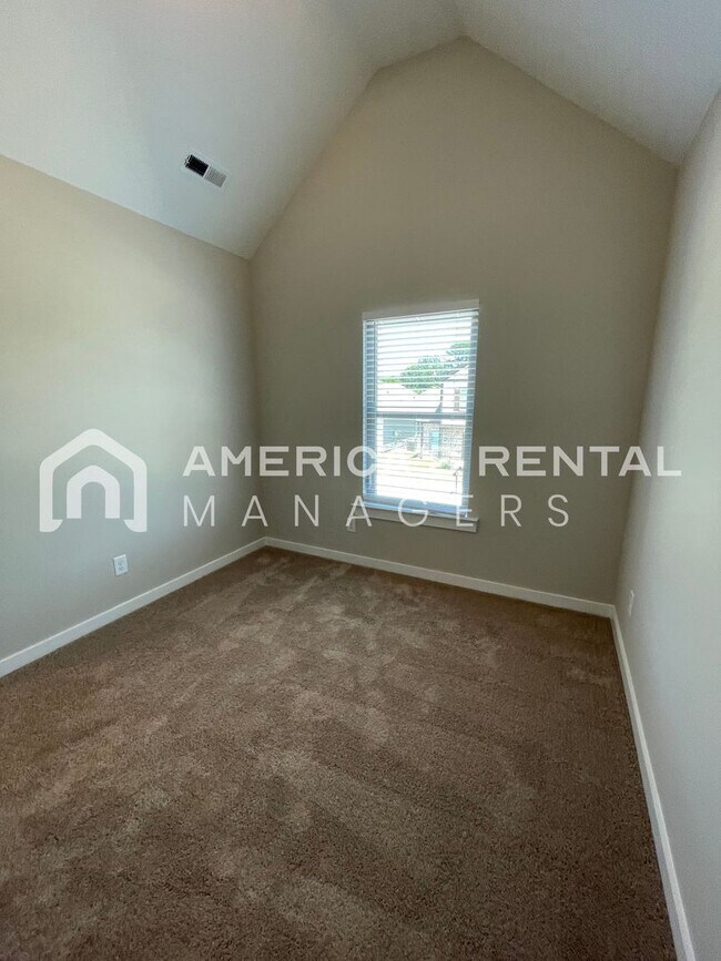 Building Photo - Home for Rent in Cullman, AL!! Available to View Now!!! SIGN A 13 MONTH LEASE BY 01/15/26 TO RECE...